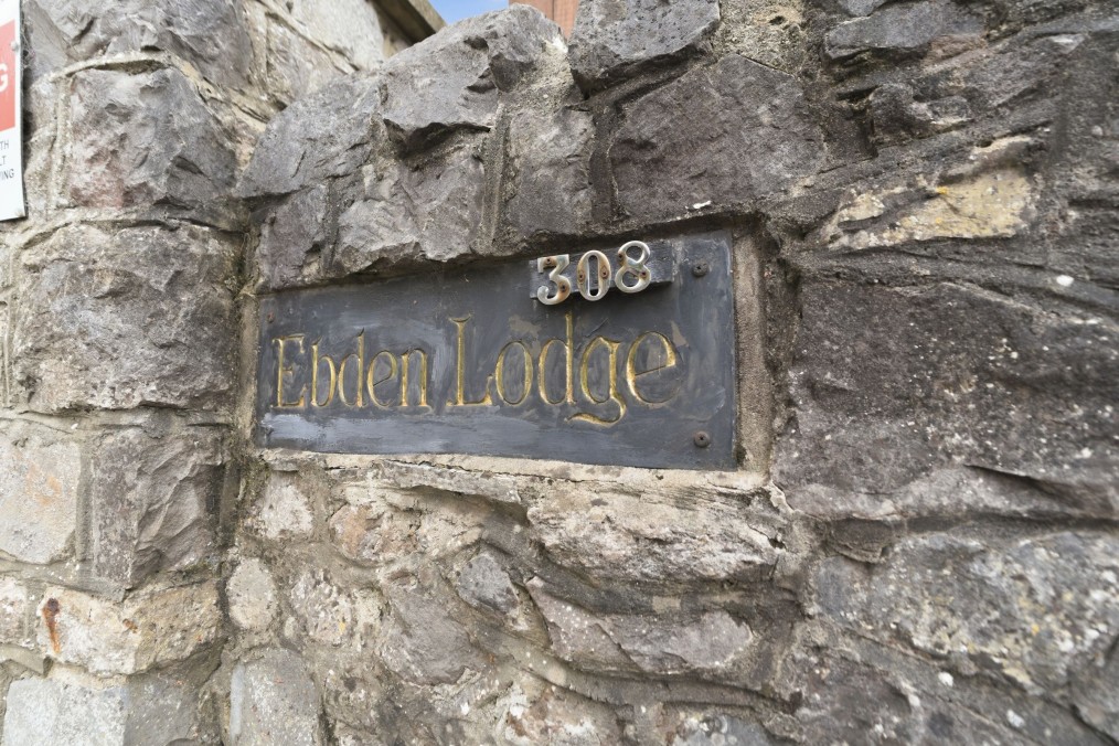 Flat , Ebden Lodge, High Street Worle, Worle, Weston-Super-Mare