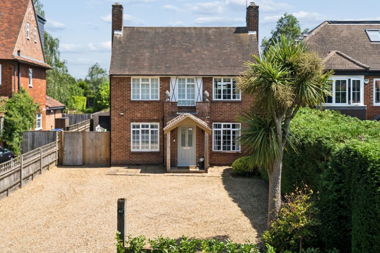 Lakes Lane, Beaconsfield, HP9