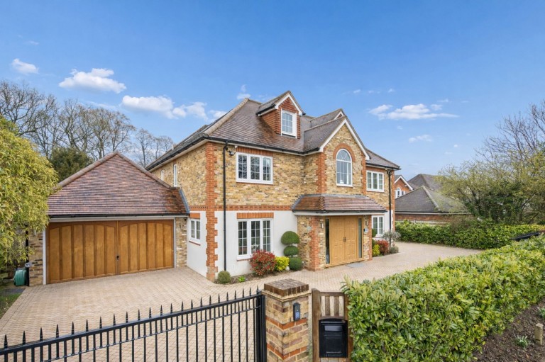 Gregories Road, Beaconsfield, HP9