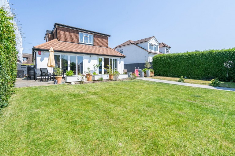 Howard Road, Seer Green, HP9