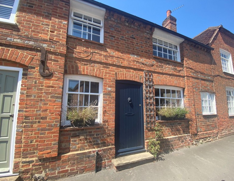 Wycombe End, Beaconsfield, HP9