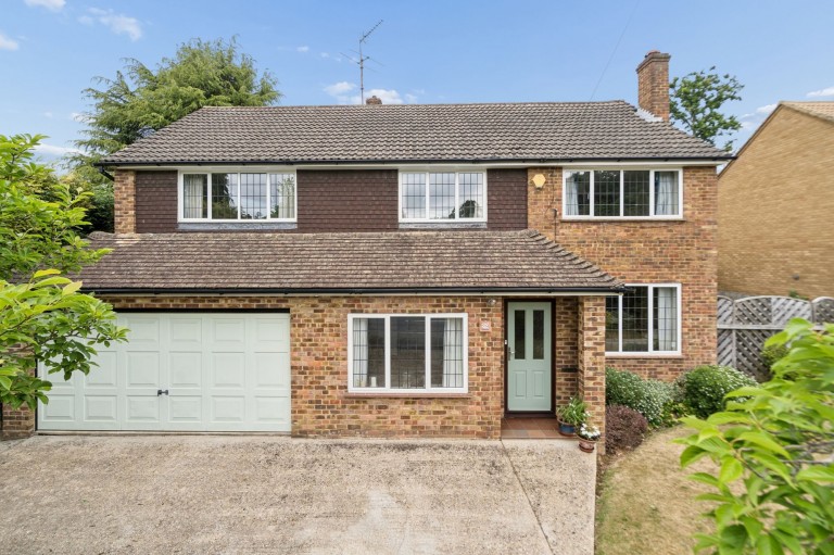 Wattleton Road, Beaconsfield, HP9