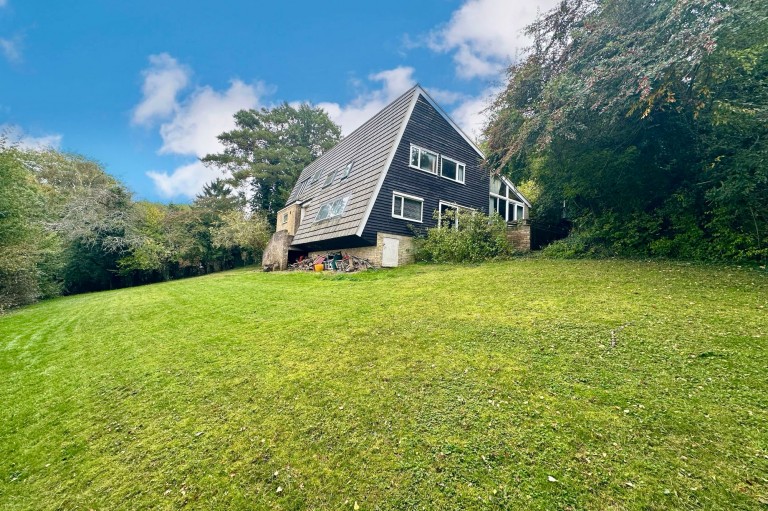 Hampden Hill, Beaconsfield, HP9