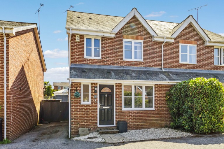 Kite Wood Road, Penn, HP10