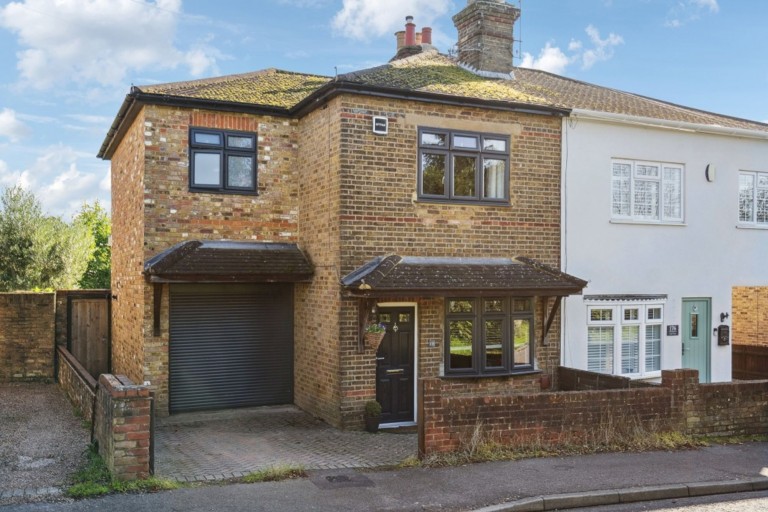 Lent Rise Road, Burnham, SL1