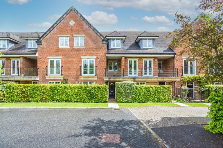 St Josephs Mews, Beaconsfield, HP9