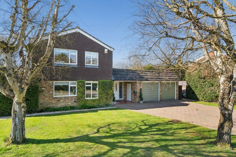 Howe Drive, Beaconsfield, HP9