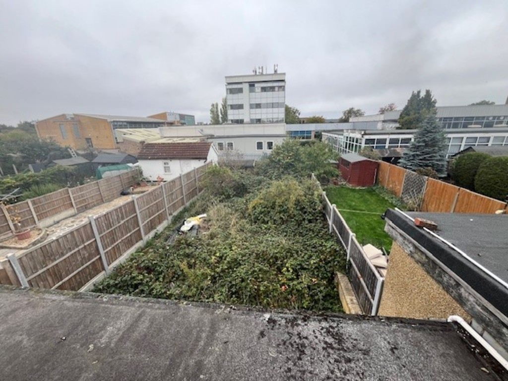 Southern Way, Romford