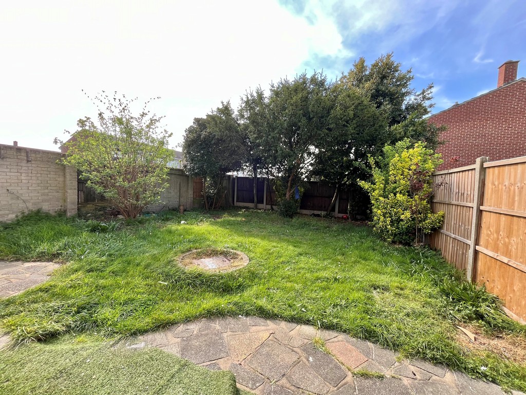 Cowdray Way, Hornchurch