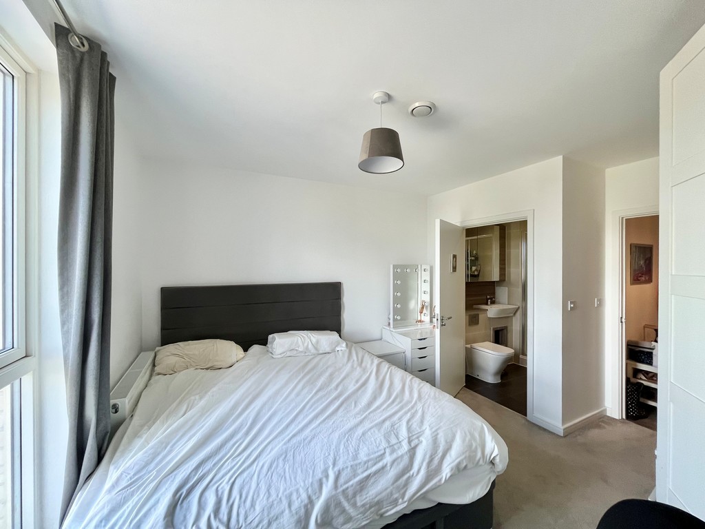 Rainham Road North, Dagenham