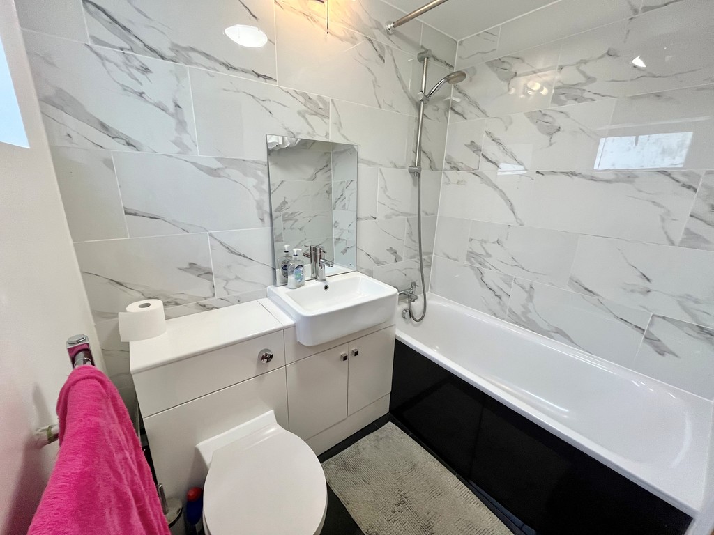 Victoria Road, Romford