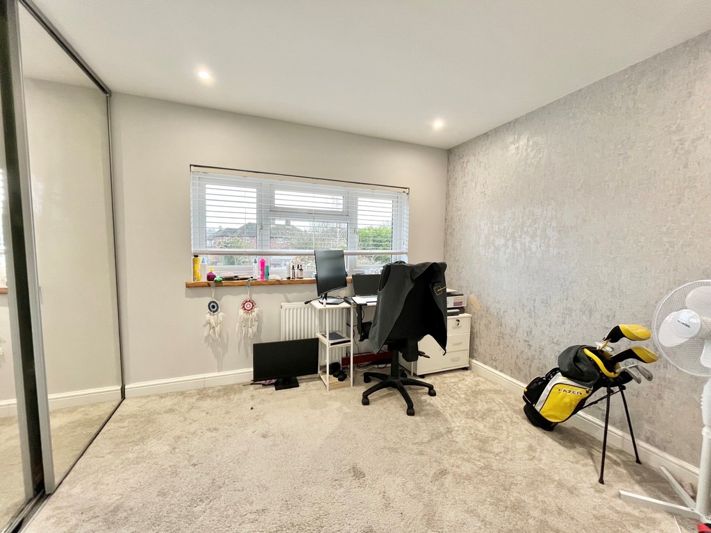 Pilgrims Hatch, Brentwood