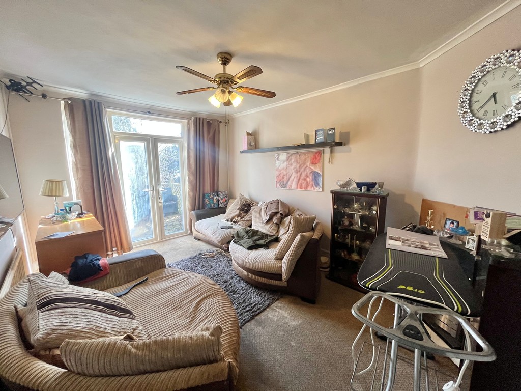 Derby Avenue, Upminster