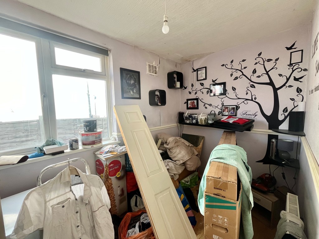 Derby Avenue, Upminster