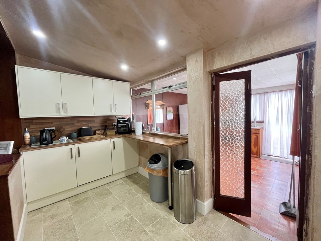 Park End Road, Romford