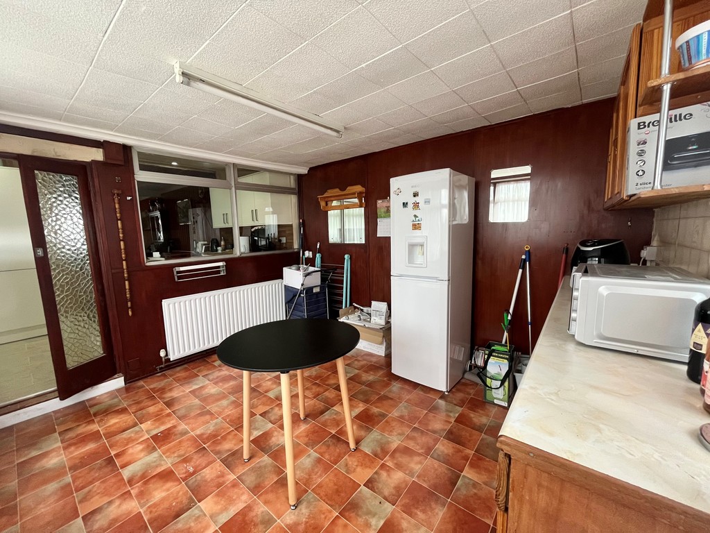 Park End Road, Romford