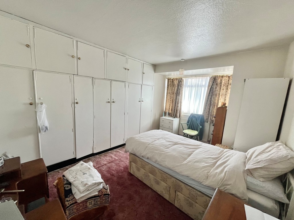 Park End Road, Romford