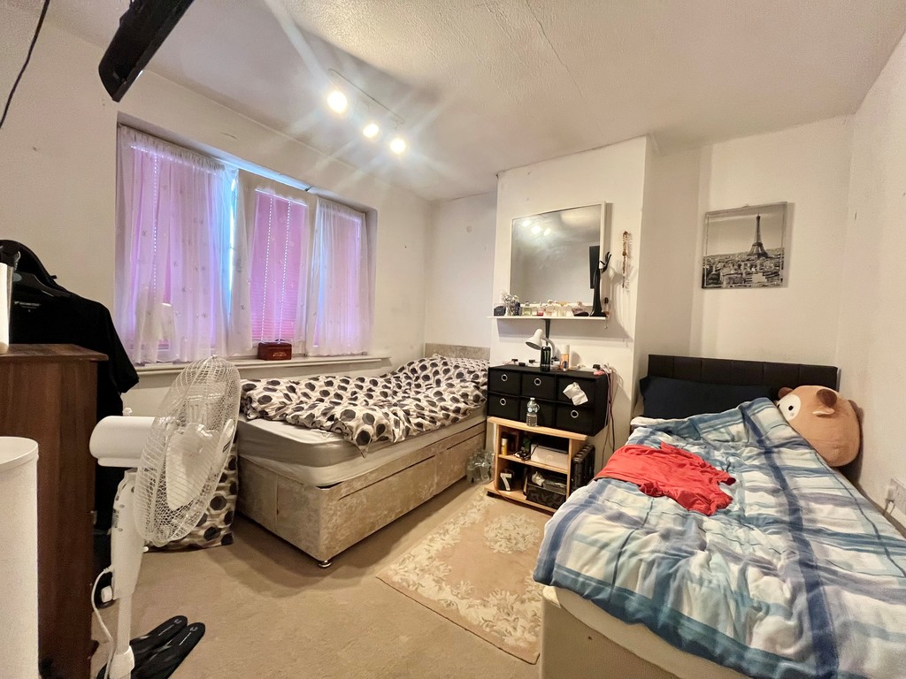 Gainsborough Road, Rainham