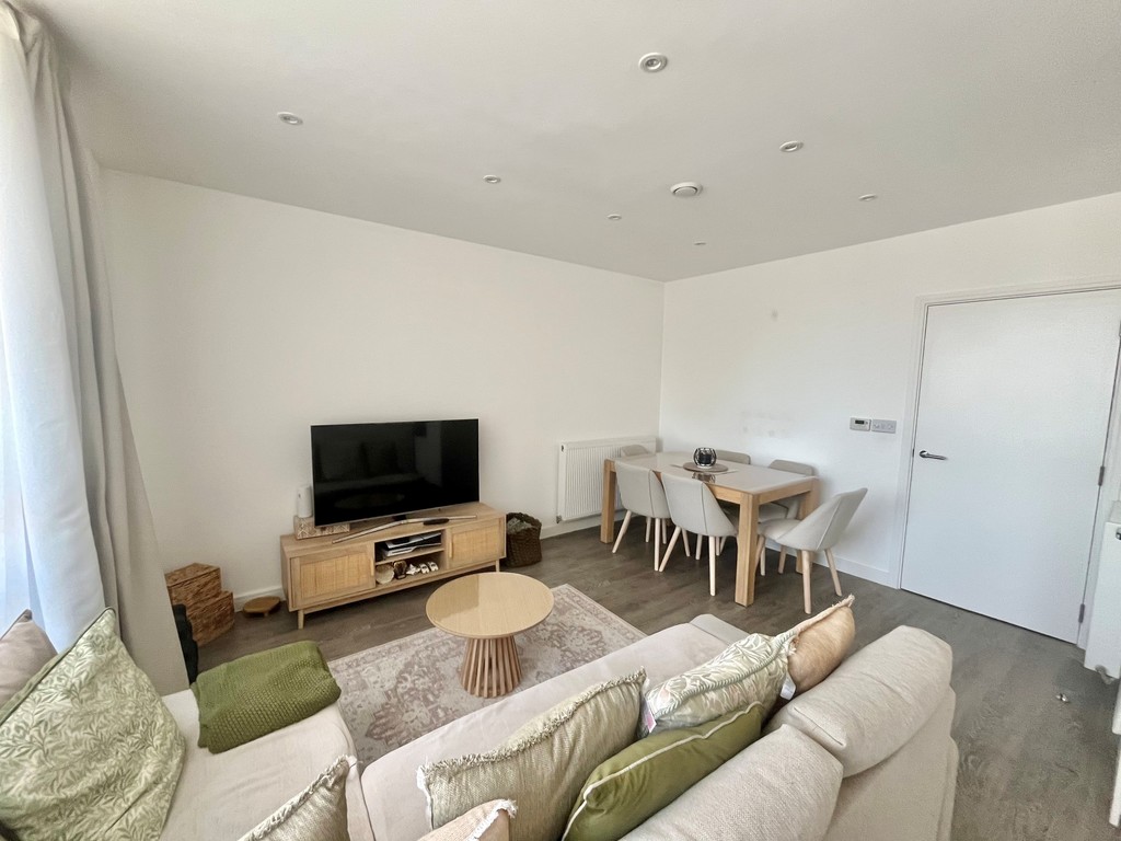 Rainham Road North, Dagenham