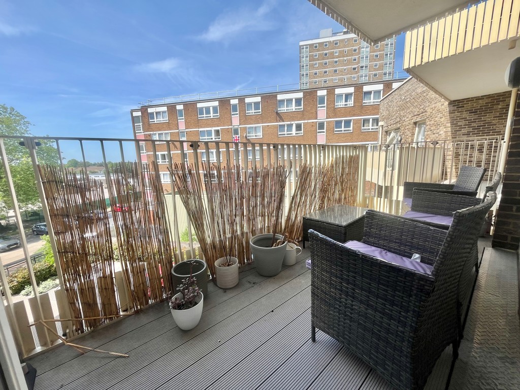 Rainham Road North, Dagenham