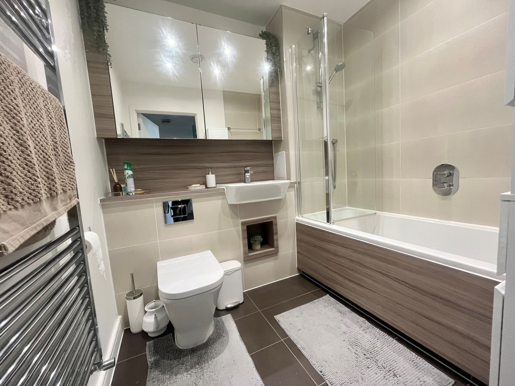 Rainham Road North, Dagenham