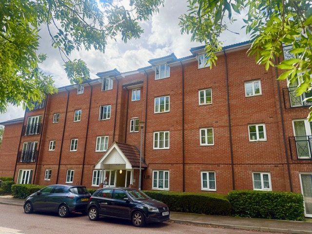 Winnipeg Way, Broxbourne, Hertfordshire