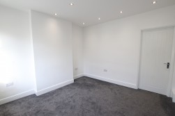 21 Athorpe Grove,