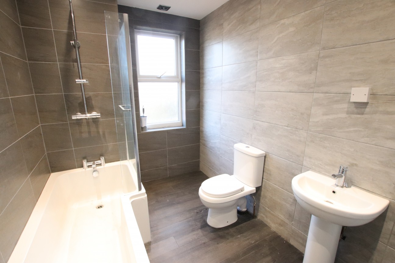 21 Athorpe Grove,