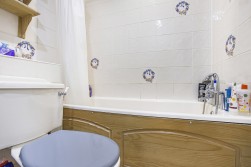 Pettys Close, Cheshunt, Waltham Cross, Hertfordshire