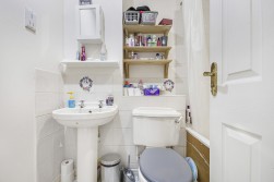 Pettys Close, Cheshunt, Waltham Cross, Hertfordshire