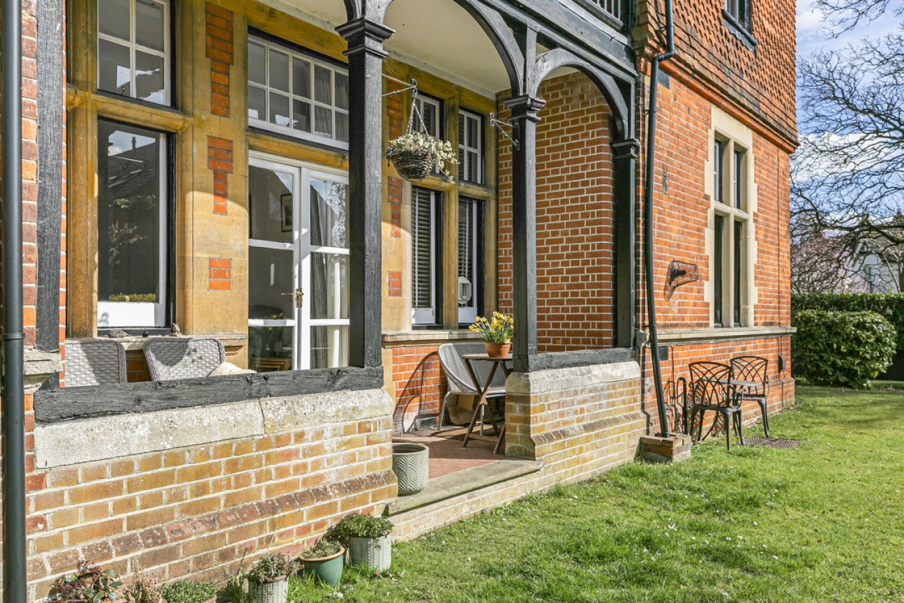 Akrill House, Hollybush Lane, Harpenden, Hertfordshire