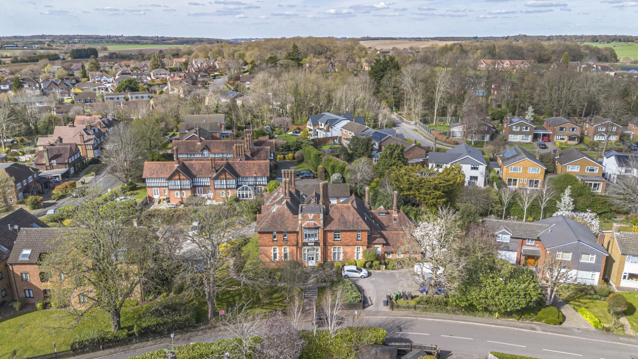 Akrill House, Hollybush Lane, Harpenden, Hertfordshire