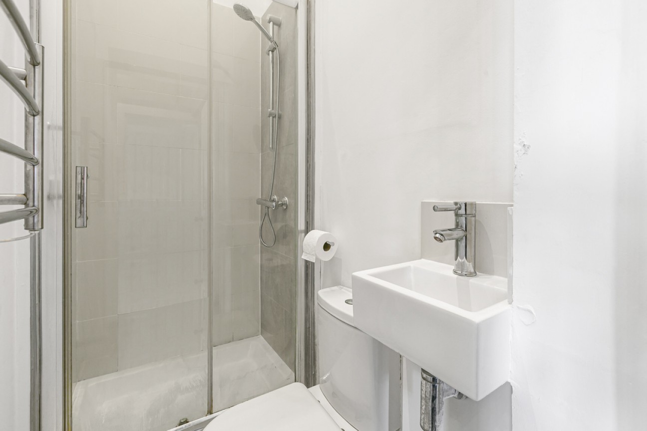 Akrill House, Hollybush Lane, Harpenden, Hertfordshire