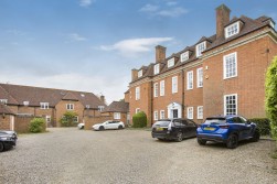 Fairshot Court, Woodcock Hill, Sandridge, St. Albans, Hertfordshire