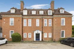 Fairshot Court, Woodcock Hill, Sandridge, St. Albans, Hertfordshire