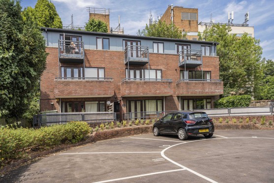 Chalfont Place, Upper Lattimore Road, St. Albans, Hertfordshire