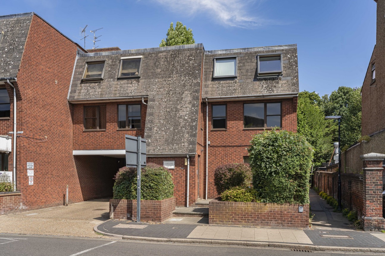 Garland Court, Victoria Street, St. Albans, Hertfordshire
