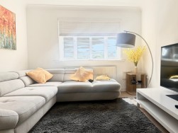 Maple Lodge, riversmeet, hertford, Hertfordshire