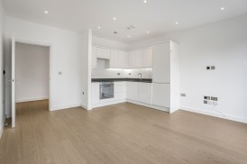 Flat 30, Ziggurat House, 25 Grosvenor Road, St. Albans, Hertfordshire