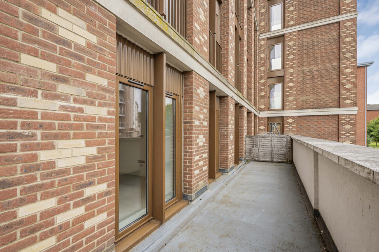 Flat 30, Ziggurat House, 25 Grosvenor Road, St. Albans, Hertfordshire