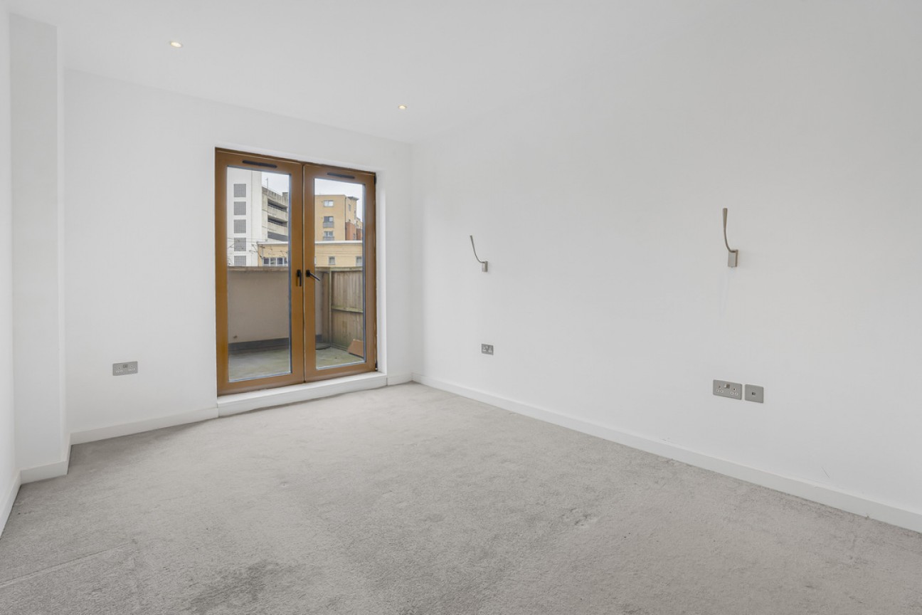 Flat 30, Ziggurat House, 25 Grosvenor Road, St. Albans, Hertfordshire