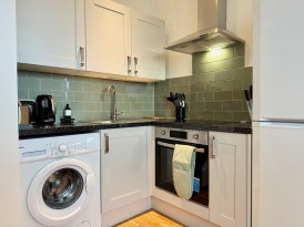 Flat 5 111-113 victoria street, st albans