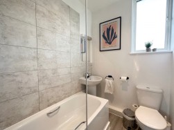Flat 5 111-113 victoria street, st albans