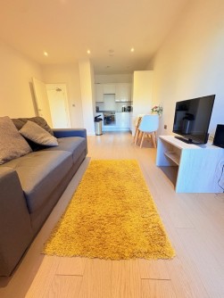 Flat 33, Ziggurat House, 25 Grosvenor Road, St. Albans, Hertfordshire