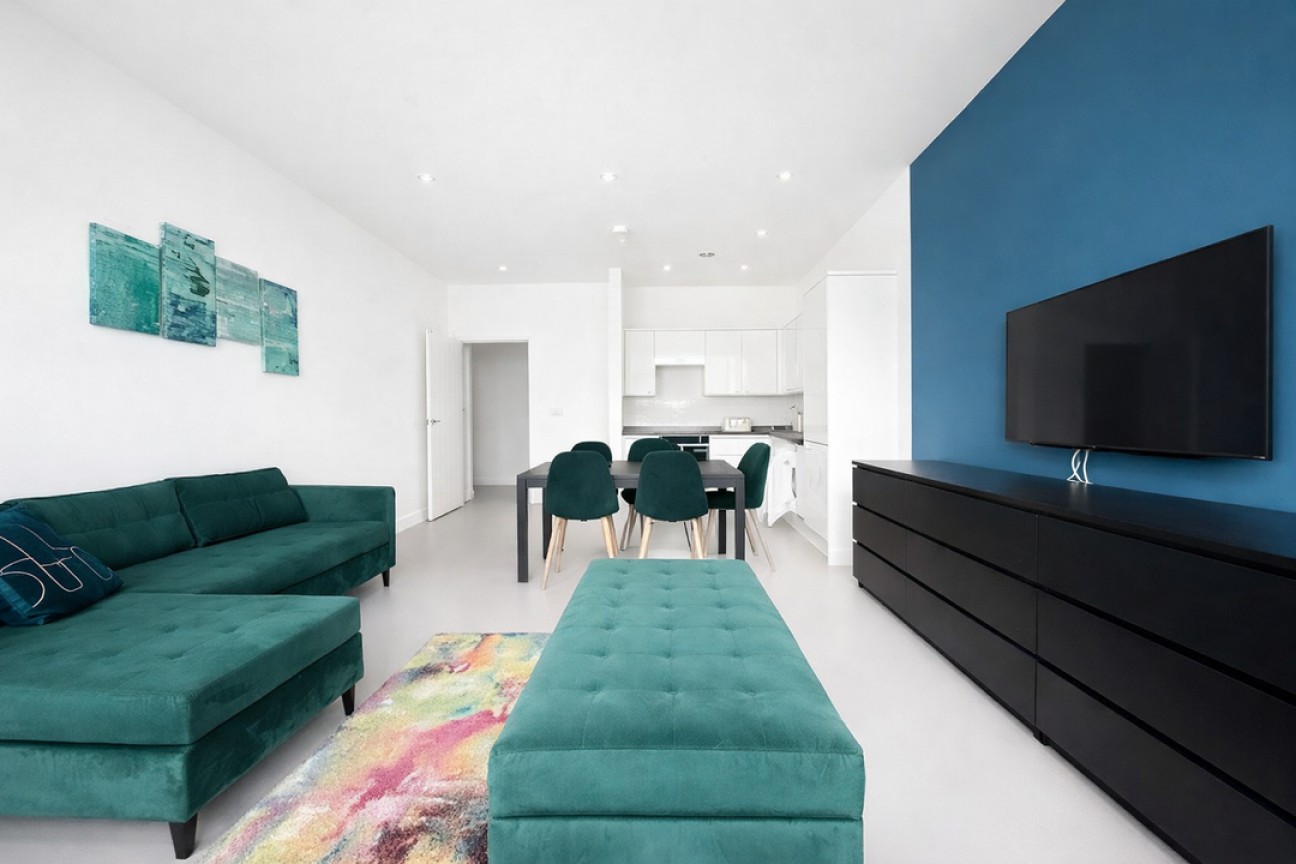 Flat 14, Ziggurat House, 25 Grosvenor Road, St. Albans, Hertfordshire