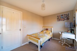 Smedley Close, NG8 5BZ
