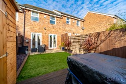 Smedley Close, NG8 5BZ