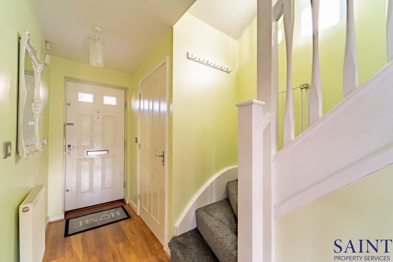 Smedley Close, NG8 5BZ