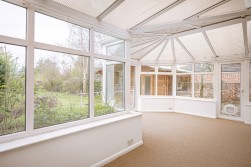 Napsbury Lane, St Albans, AL1 1DU