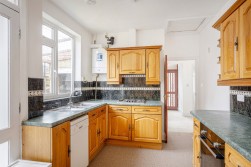 Napsbury Lane, St Albans, AL1 1DU